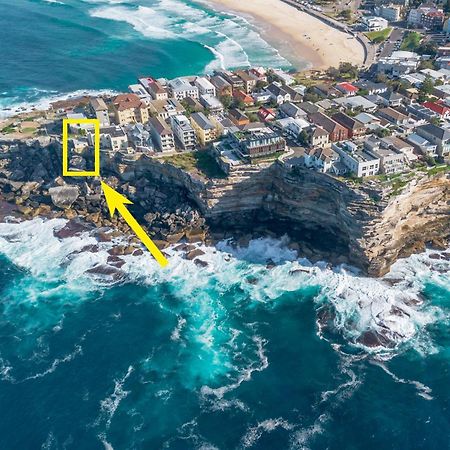 Upscale Cliffside Studio With Ocean Views North Bondi Сидни Екстериор снимка
